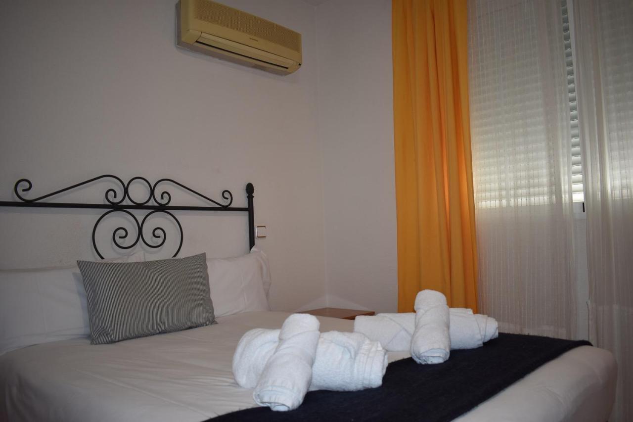 Hotel El Ancla Villanueva de la Canada Pokoj fotografie