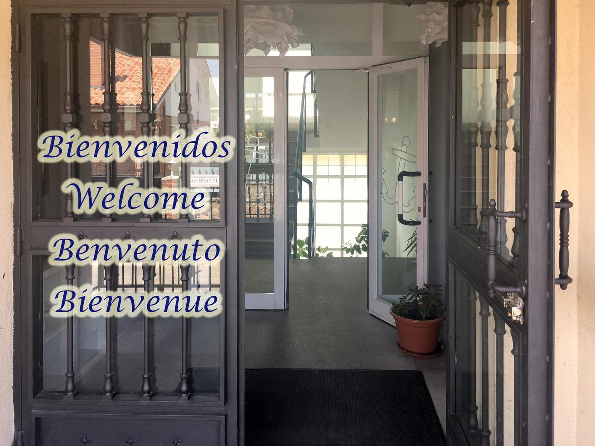 Hotel El Ancla Villanueva de la Canada Exteriér fotografie